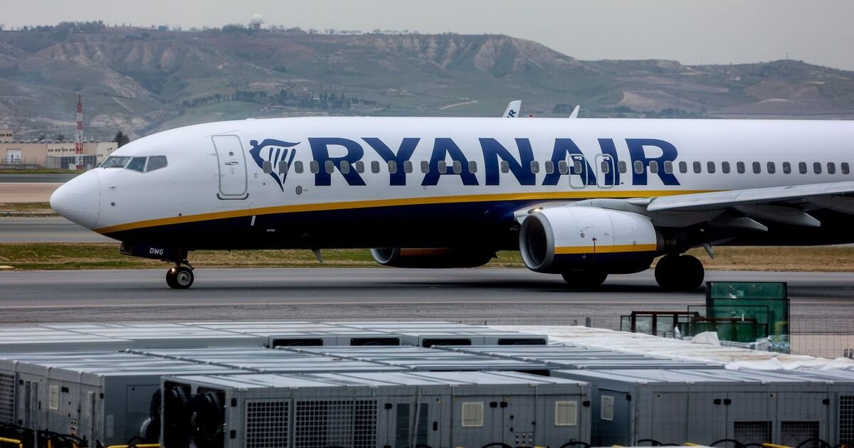 Airport-workers-tip-to-avoid-55-Ryanair-fee-this-summer.jpg
