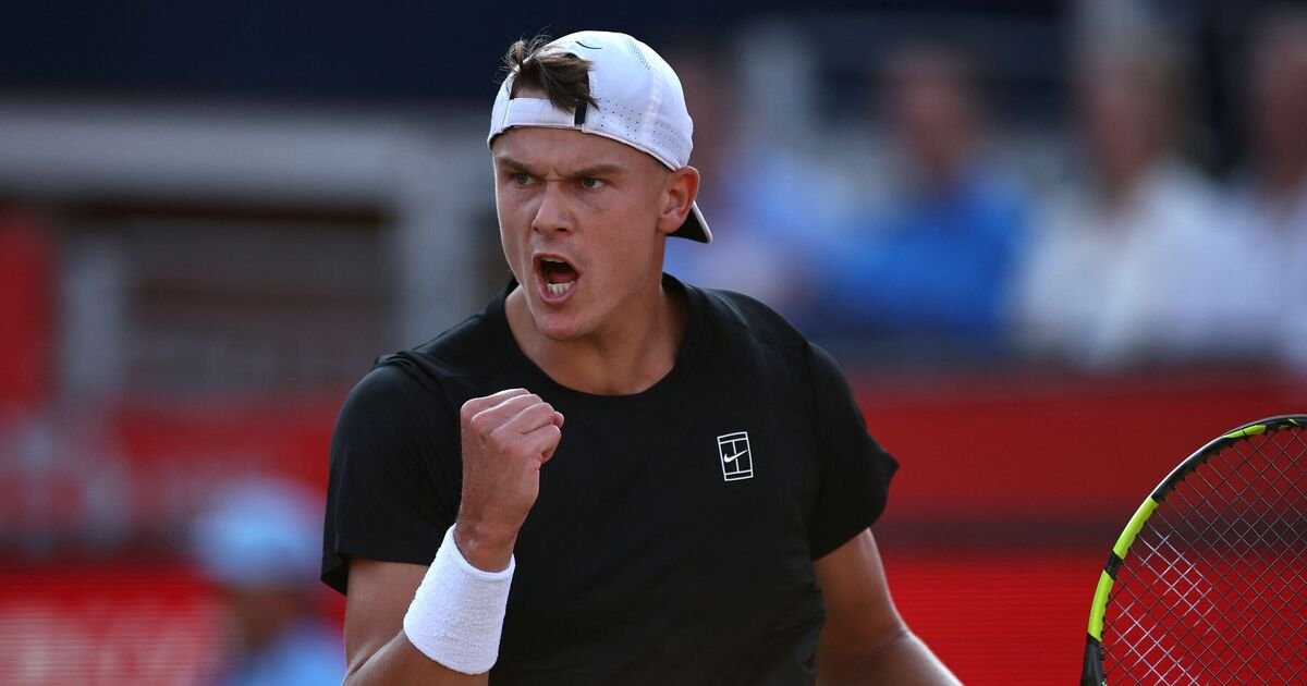 Top Wimbledon seed sells smashed racket for outrageous fee as he clears out wardrobe | Tennis | Sport