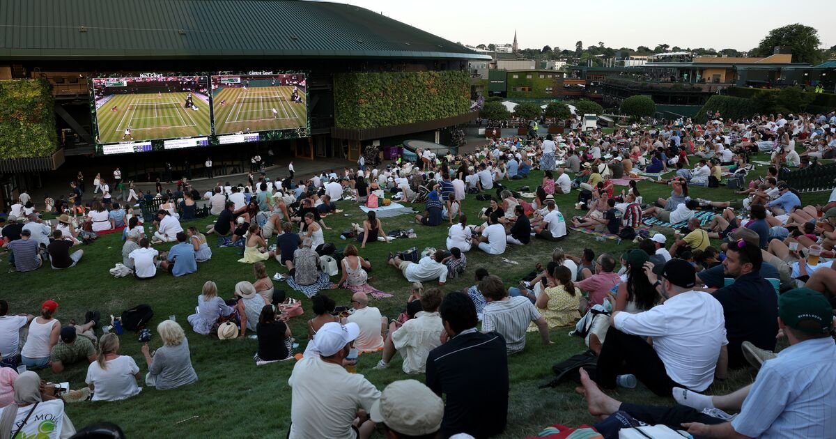 Wimbledon-fans-stunned-as-snack-and-drink-prices-soar-Pure.jpg