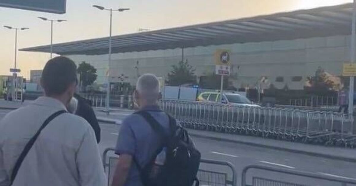 Heathrow-Airport-responders-treat-20-people-mysteriously-injured-UK.jpg
