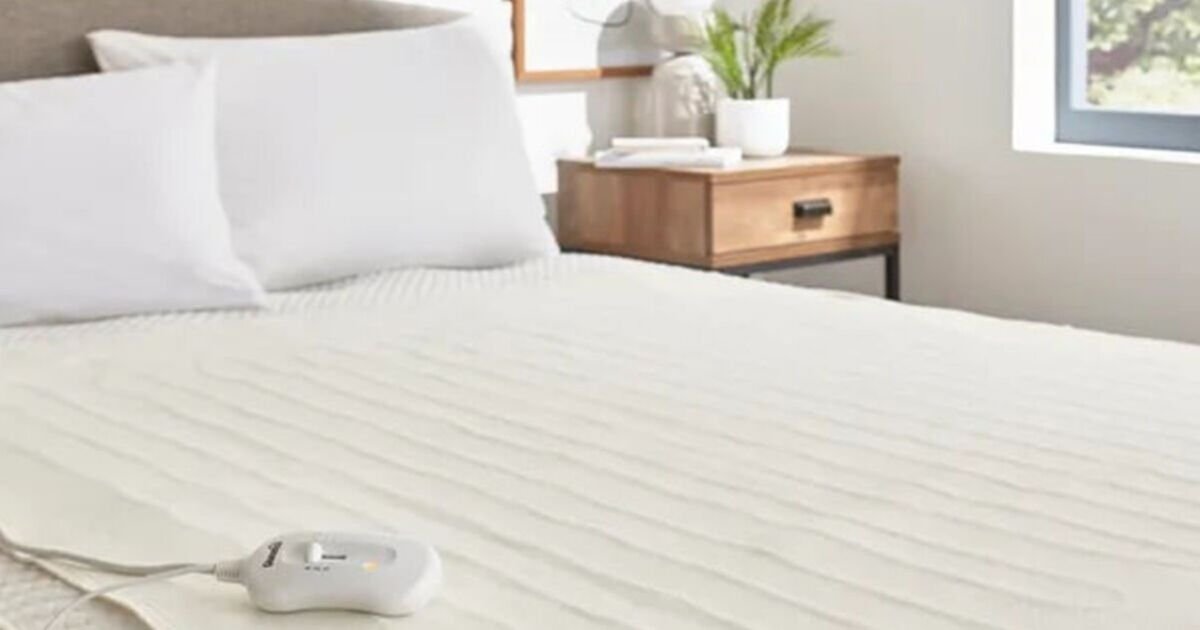 Brilliant-Dunelm-electric-blanket-drops-under-7-with-clever-deal.jpg