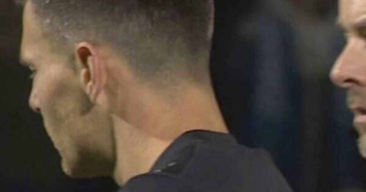 Carabao Cup horror as missile thrown at referee after penalty shoot-out | Football | Sport