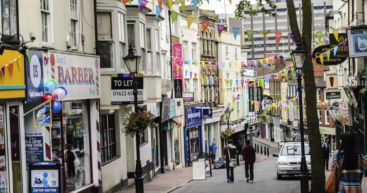 Illegal migrant sexually assaulted 2 women on their doorstep while delivering food | UK | News