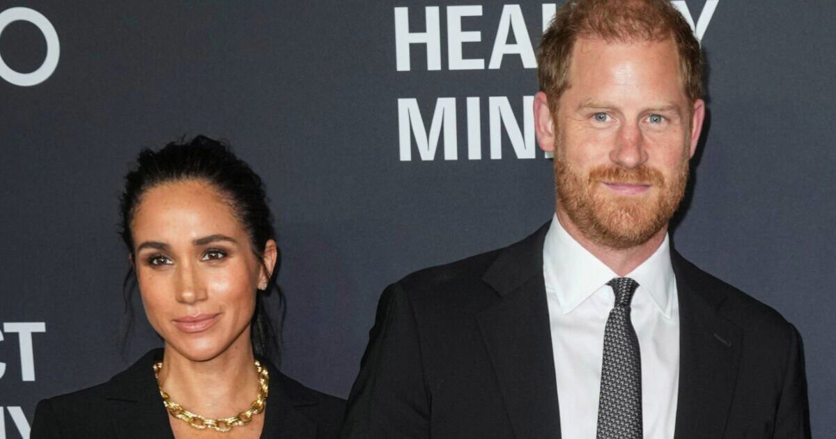 Prince Harry and Meghan Markle humiliated by SNL host in blistering Trump joke | Royal | News