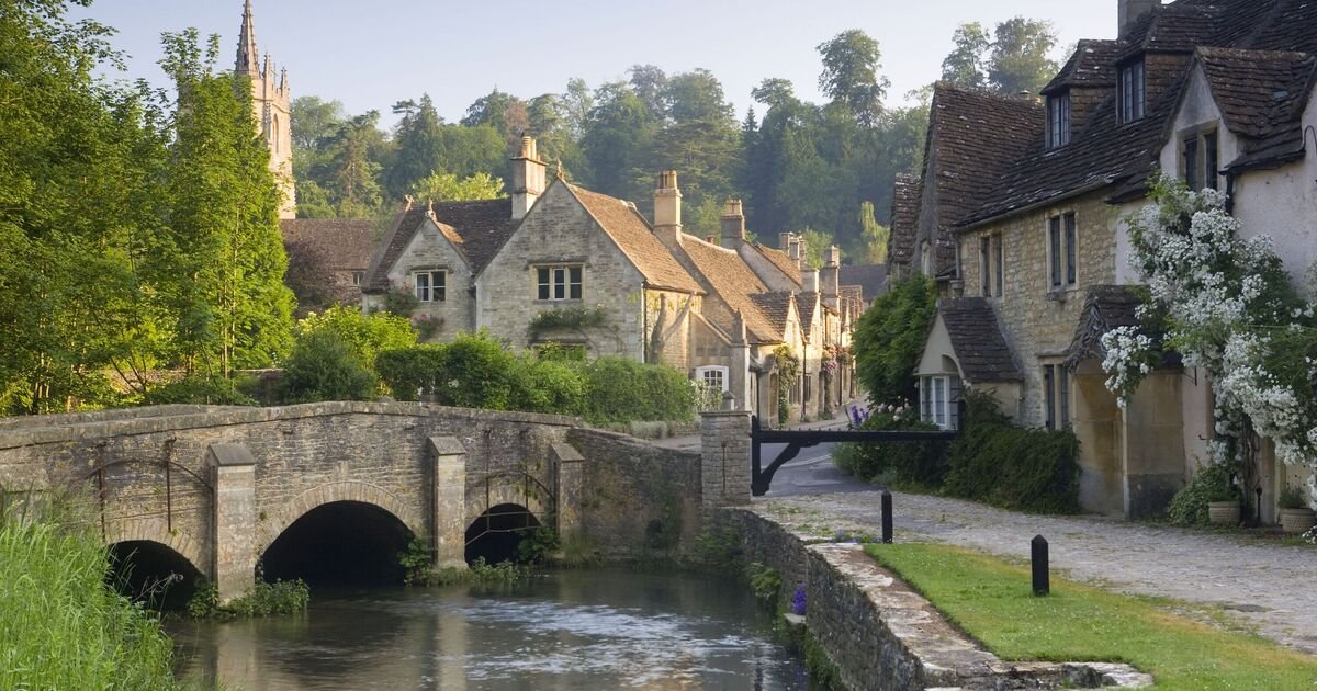 The UK’s ‘prettiest village’ where no new houses have been built in years | UK | Travel