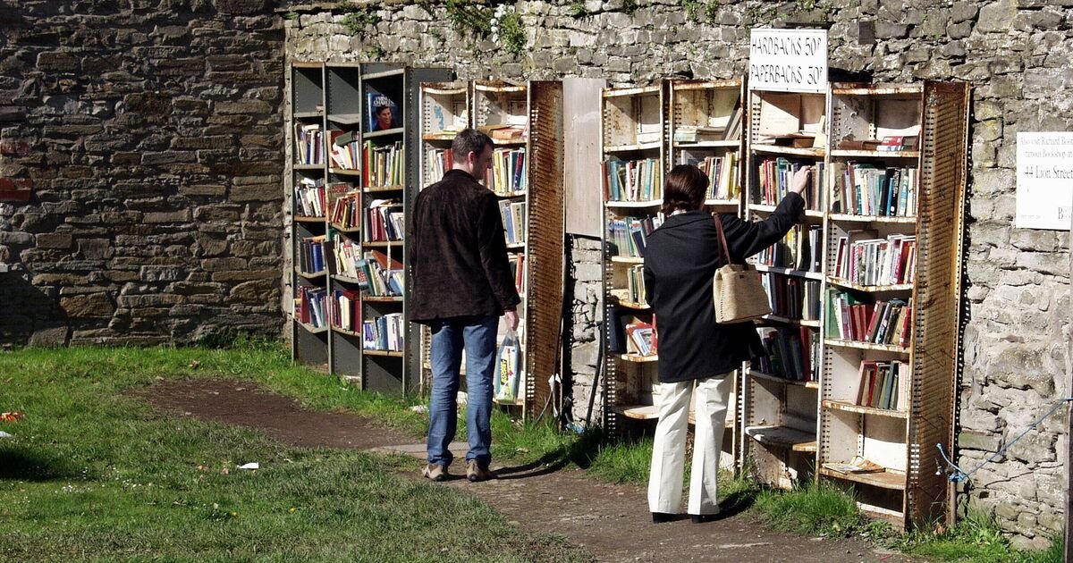 Town with fairytale castle is book lover’s dream with special attraction | UK | Travel