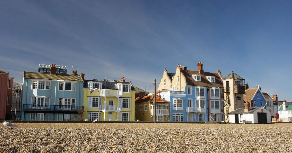 ‘Masterpiece’ crime book set in English seaside town that’s ‘the best thing ever written’