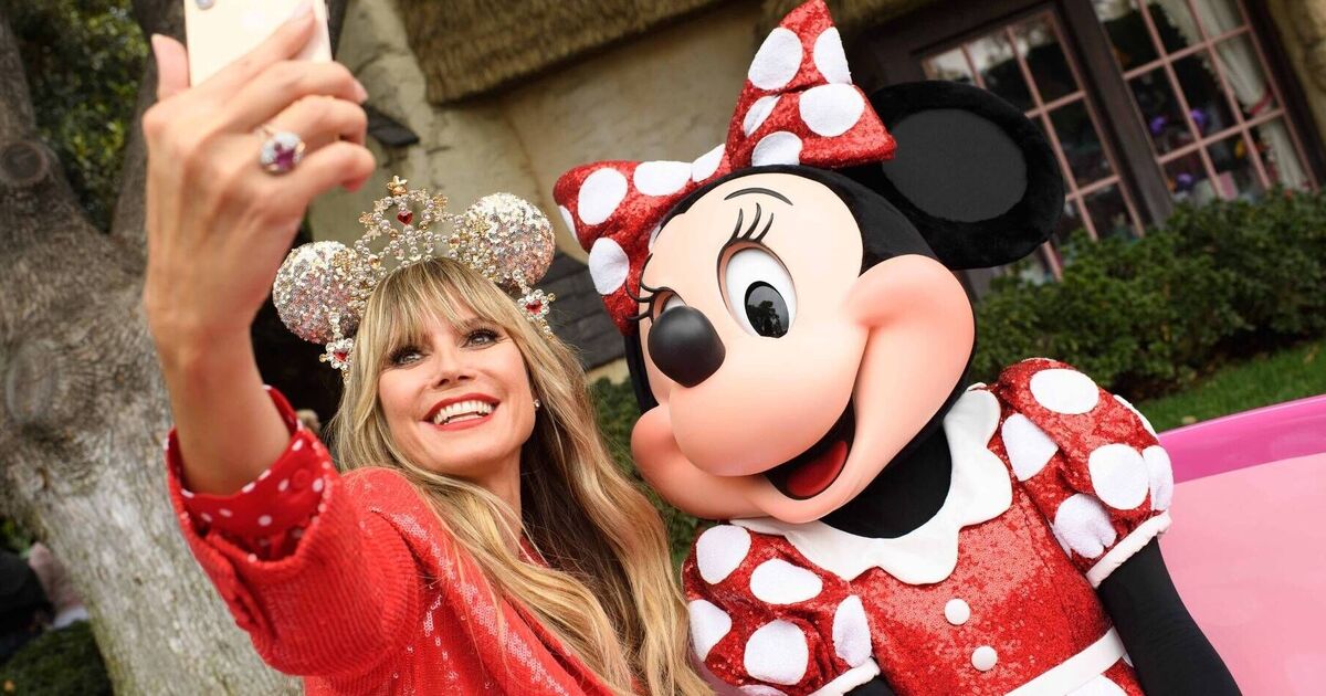 Disneyland’s strict dress code includes costumes rile and item bans | Travel News | Travel