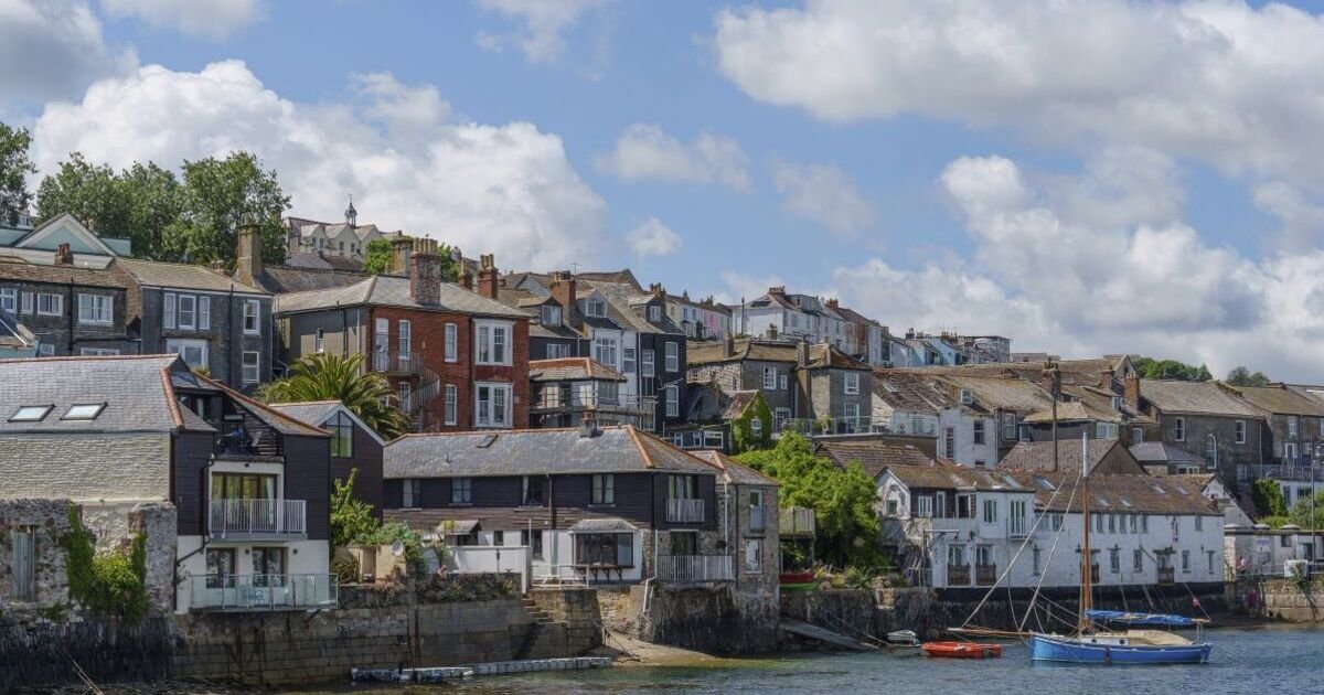 The incredible little UK seaside market town rammed with independent shops | Travel News | Travel