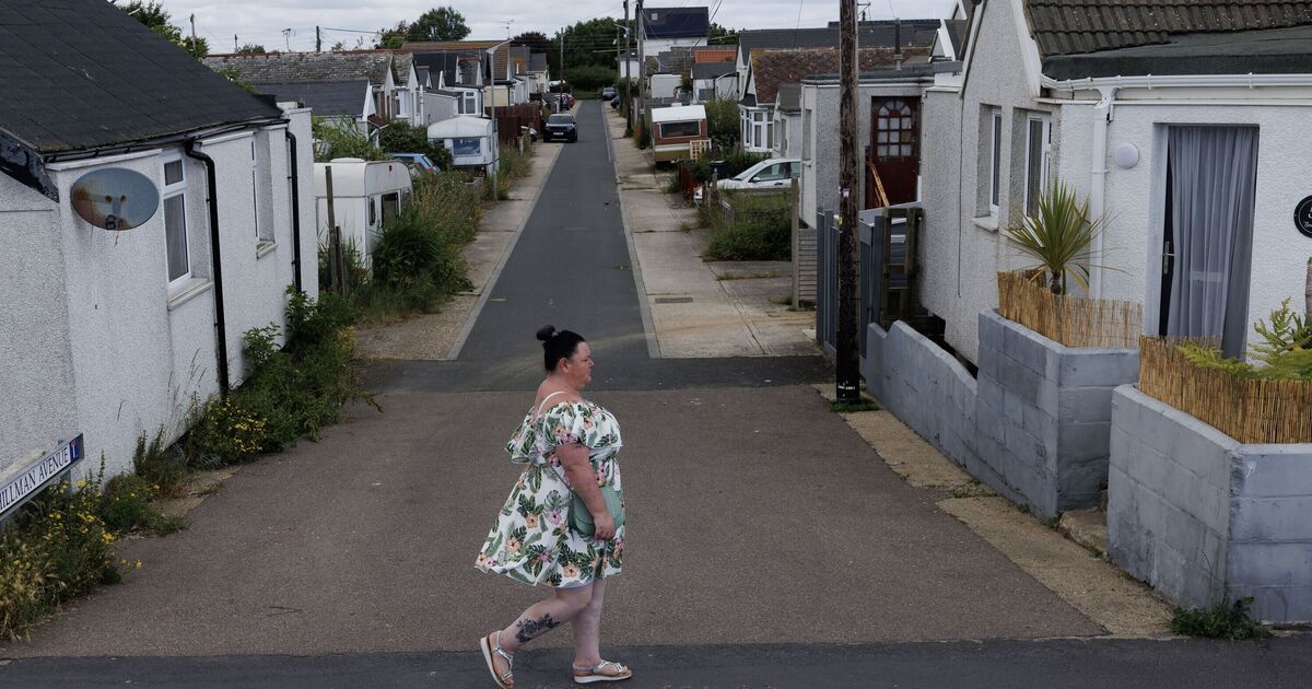 ‘I visited the UK’s poorest town and its a dump with 1 pro’ | UK | Travel