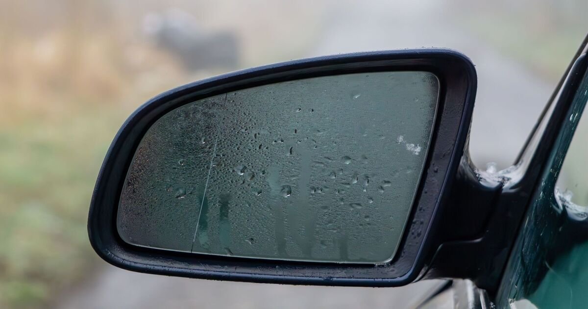 AA urges drivers to press simple button to clear car condensation fast