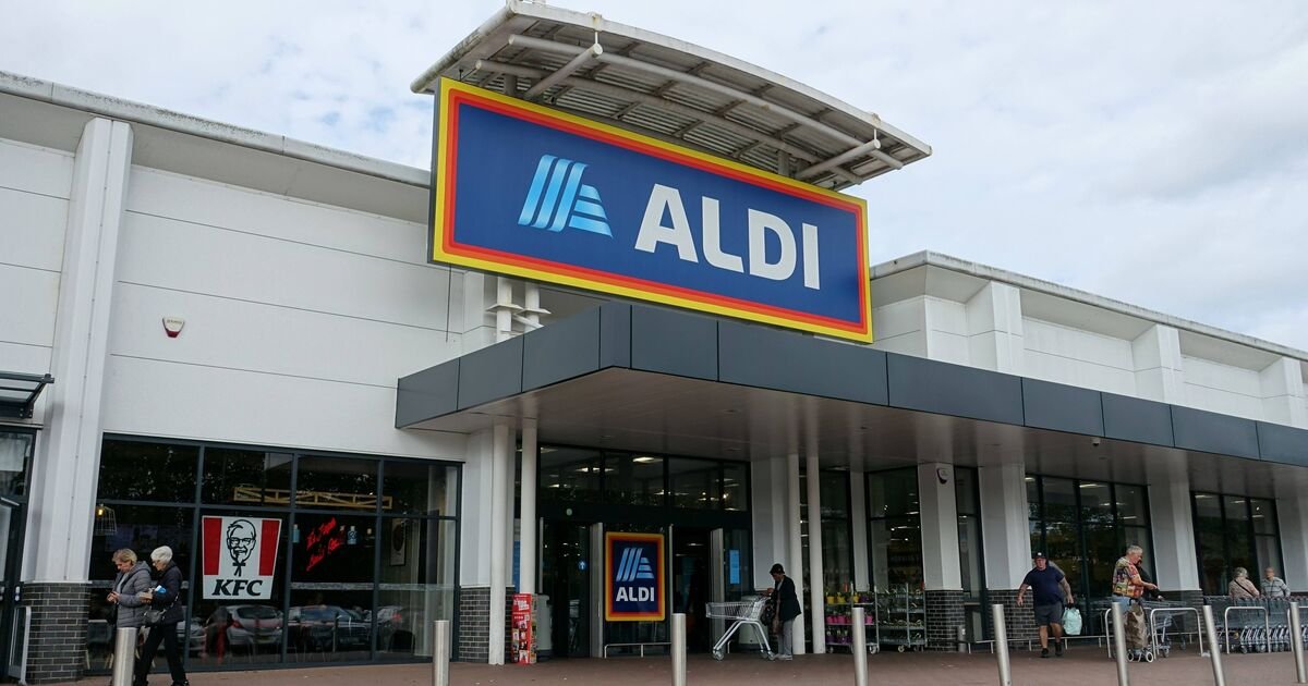 Aldi’s winter dehumidifier dries laundry and prevents mould | UK | News