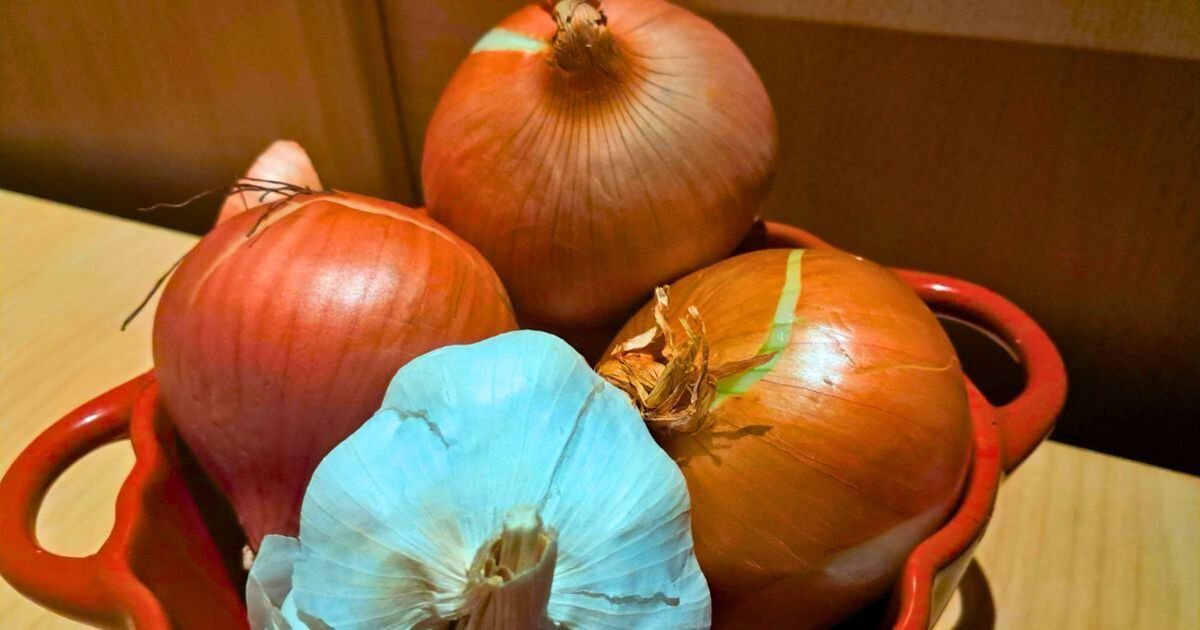 Garlic and onions stay fresh for weeks if stored inside 1 common household item