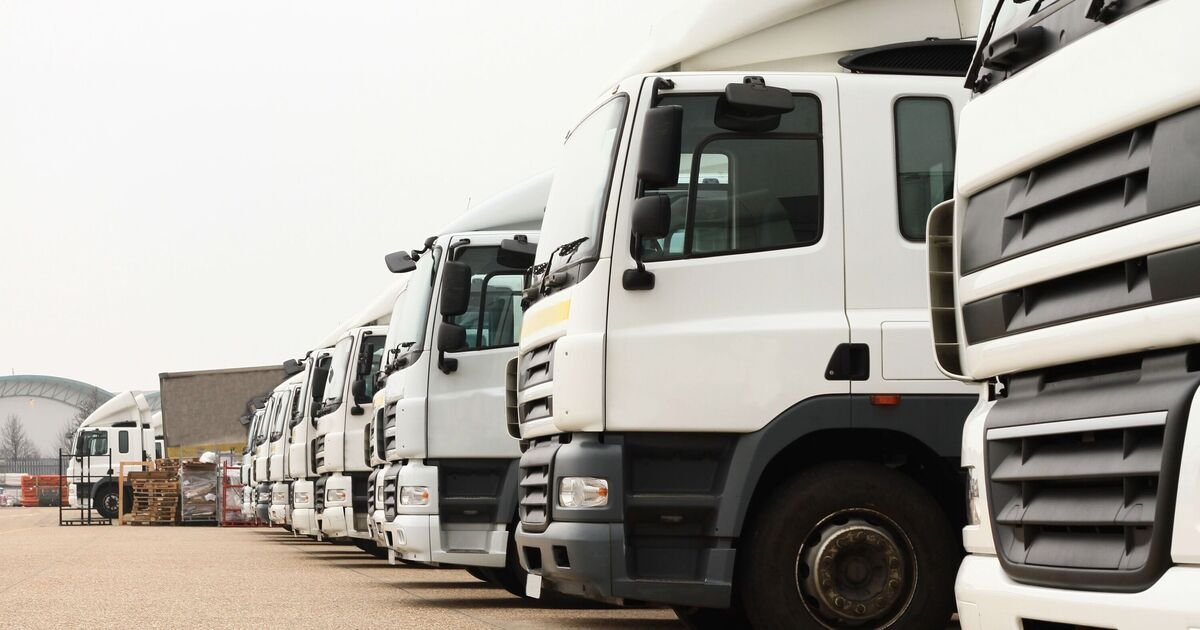 Huge car hire company collapses into administration leaving £28m debt