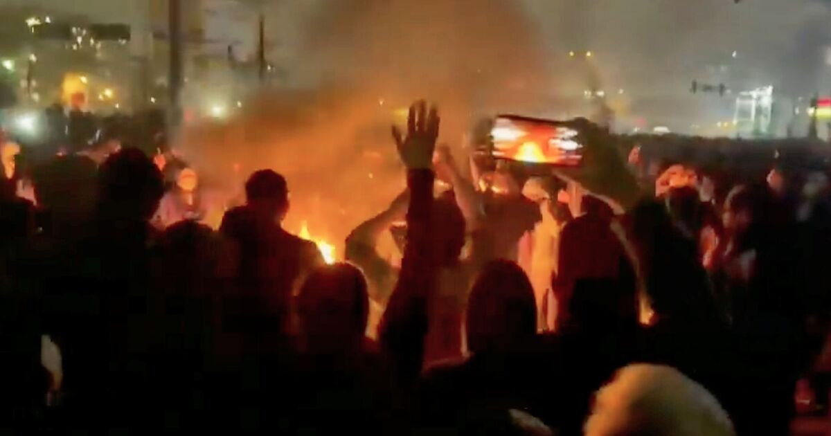 Iran security forces ‘use grenade launchers’ on crowds as casualties soar | World | News