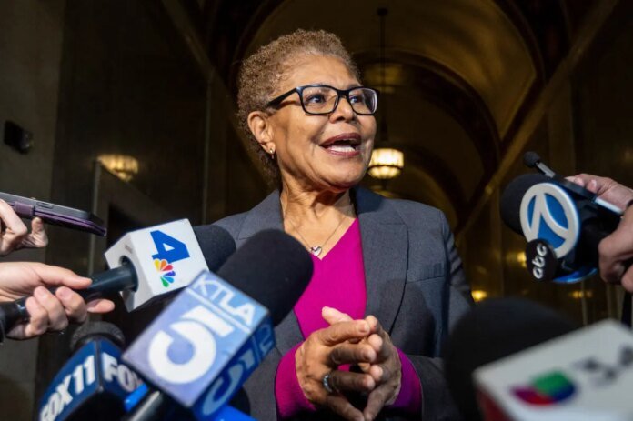 Angry-Angelenos-call-on-Karen-Bass-to-resign-after-statement.jpg