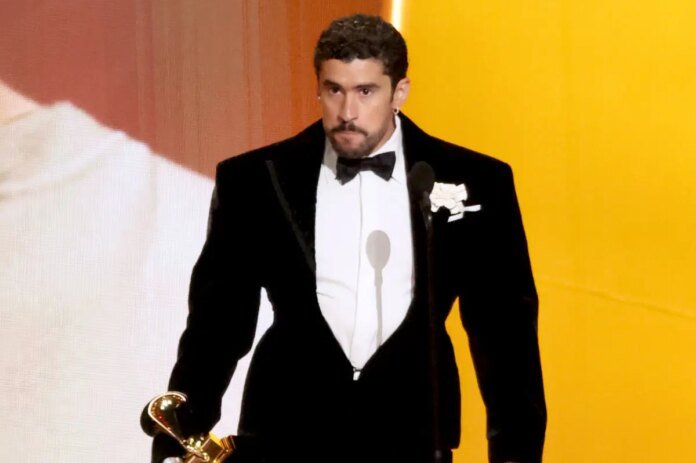 Bad-Bunny-declares-‘ICE-out-during-Grammy-speech-Biebers-hit.jpg