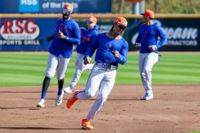 Mets-Francisco-Lindor-performs-baserunning-drills-with-teammates.jpg