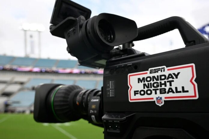 NFL-ESPN-megadeal-closes-after-receiving-governmental-approval.jpg