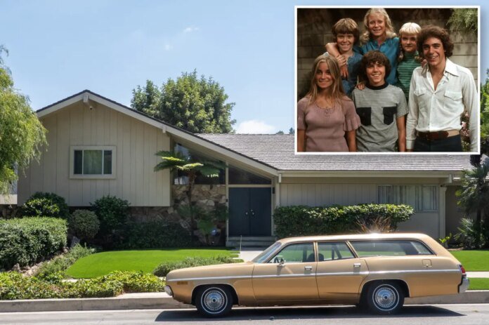 Brady-Bunch-house-becomes-protected-historic-landmark-in-Los-Angeles.jpg