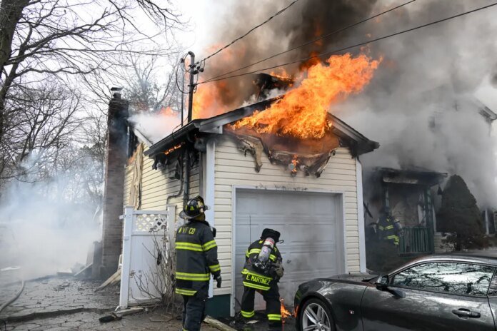 Fire-destroys-Long-Island-home-body-found-inside.jpg