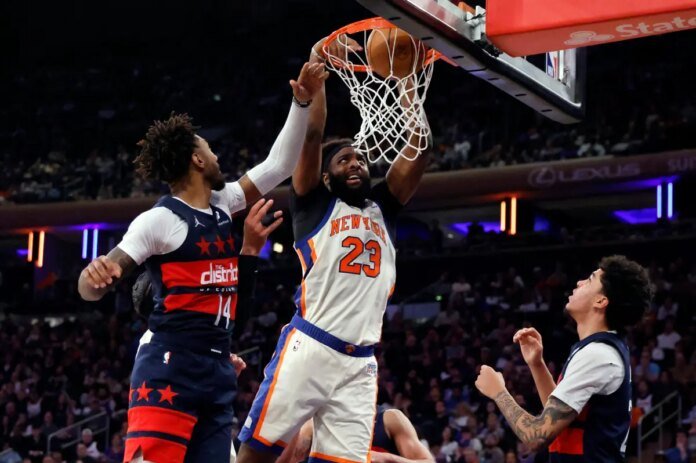 Mitchell-Robinson-touts-his-incredible-Knicks-impact-with-free-agency.jpg