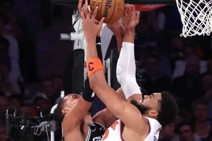 Karl-Anthony-Towns-comes-up-big.jpg