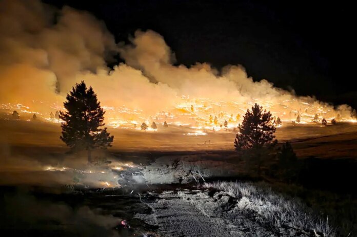 Massive-23000-acre-wildfire-erupts-across-Nebraska-as-residents-are-urged.jpg
