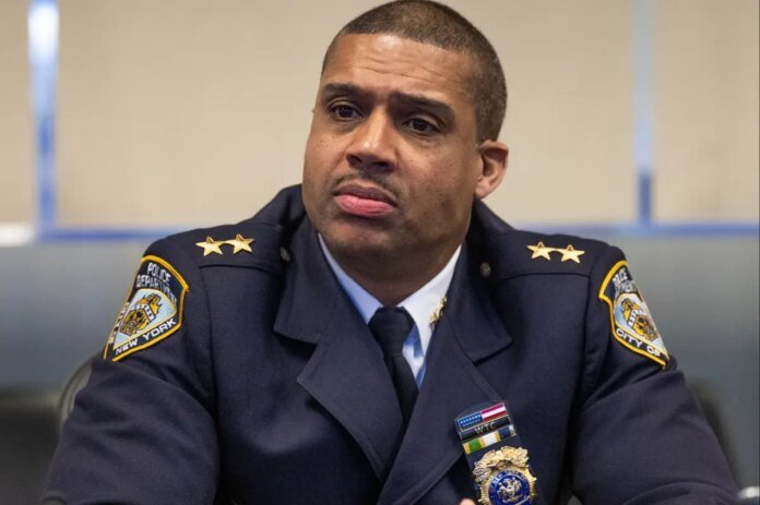 NYPD-assistant-chief-breaks-silence-on-off-duty-gun-discharge-scuffle.jpg